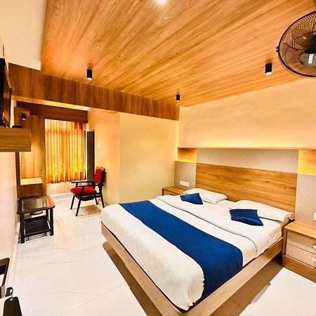 City Palace Hotel أوتي المظهر الخارجي الصورة