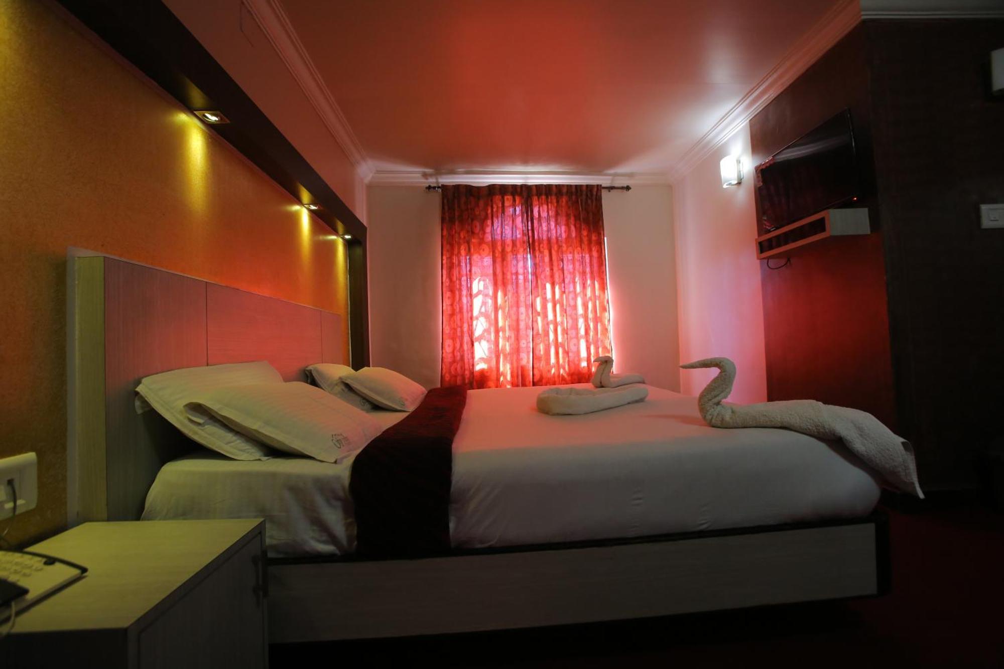 City Palace Hotel أوتي المظهر الخارجي الصورة