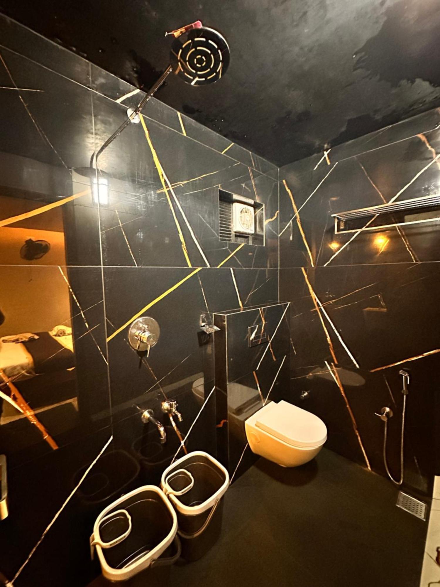 City Palace Hotel أوتي المظهر الخارجي الصورة