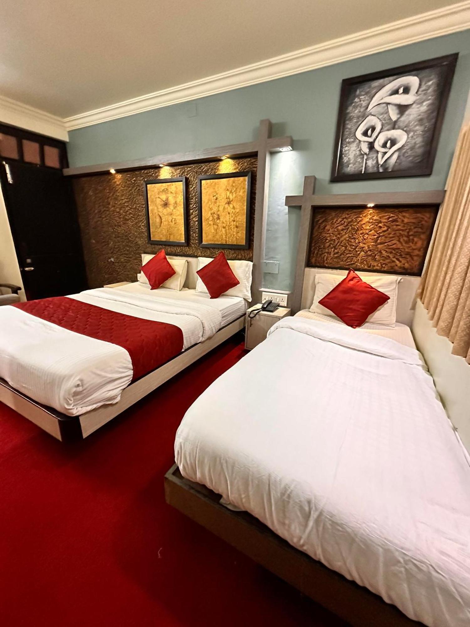 City Palace Hotel أوتي المظهر الخارجي الصورة