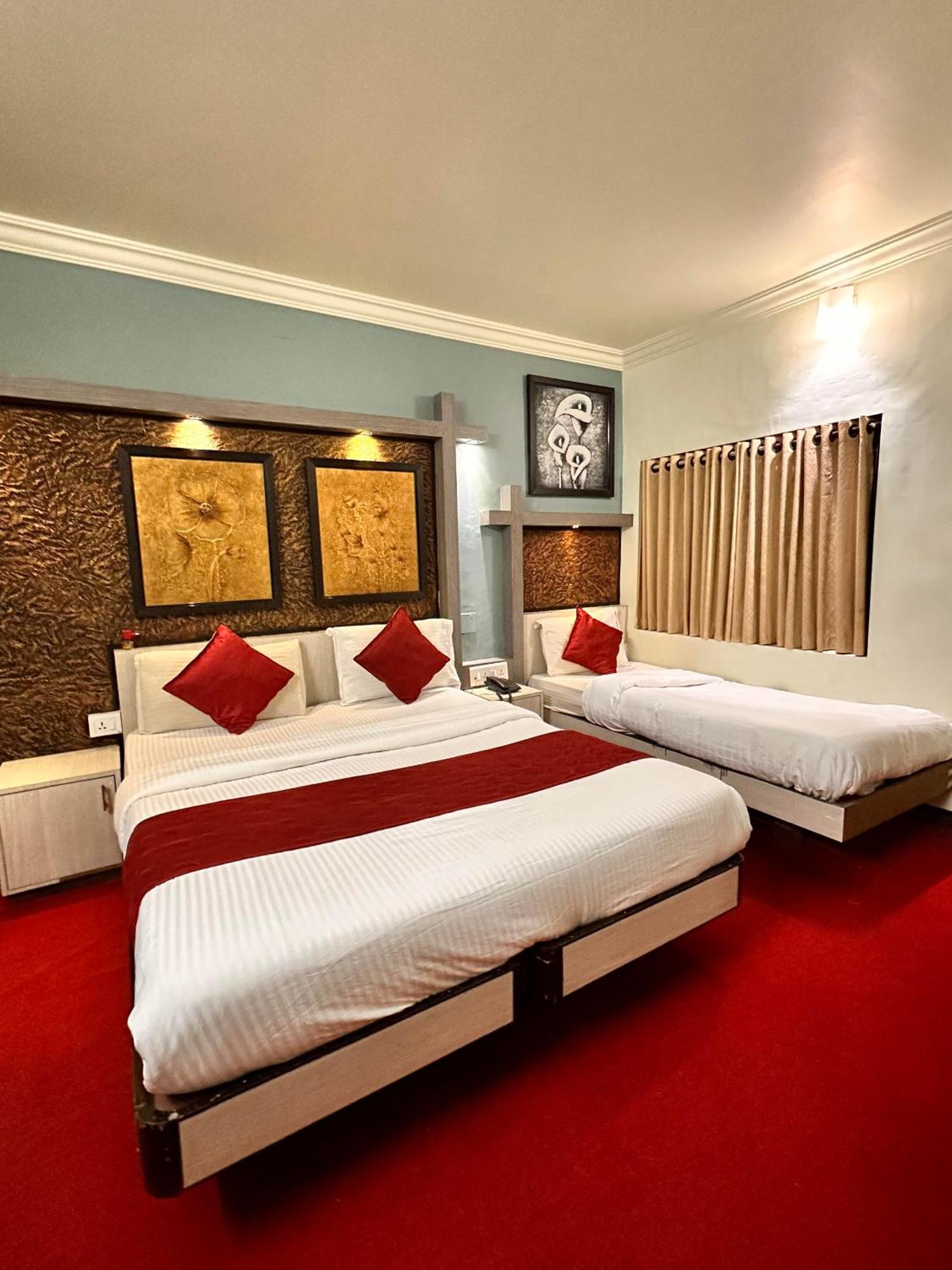City Palace Hotel أوتي المظهر الخارجي الصورة